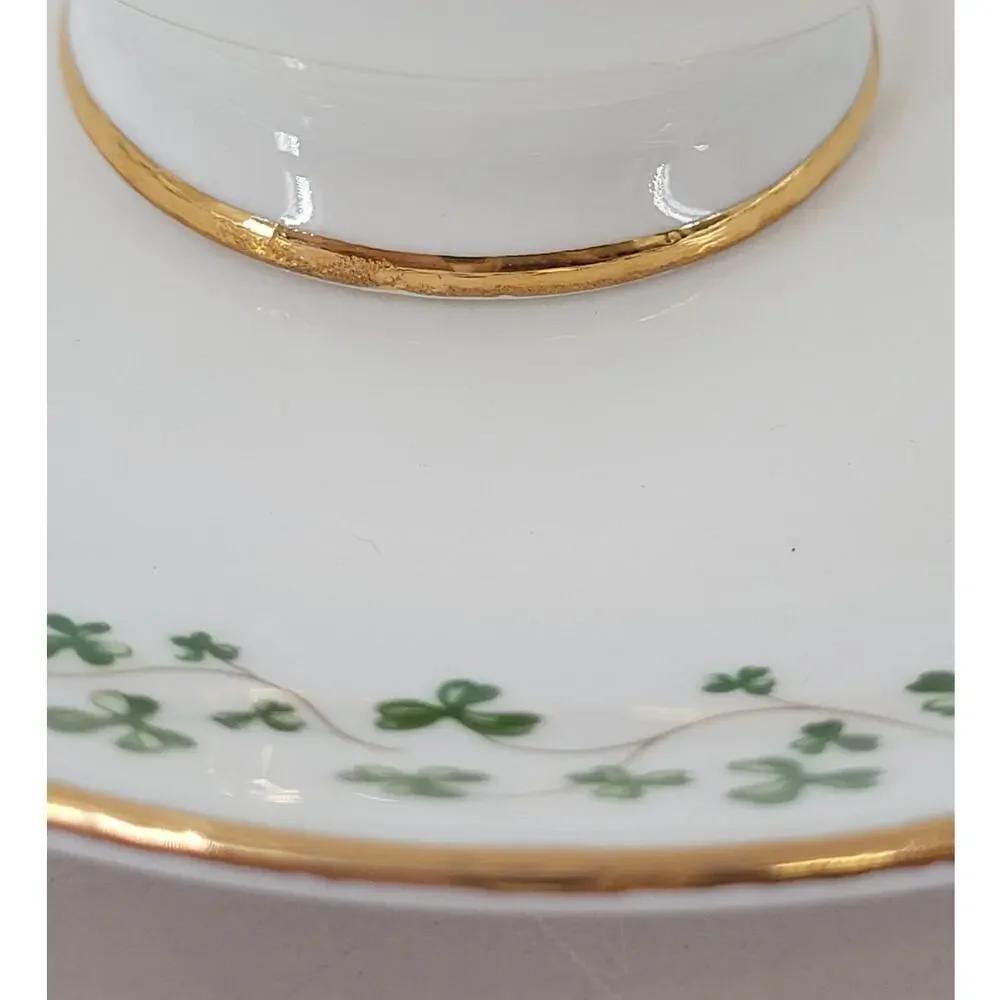 Royal Tara Shamrock Teacup and‎ Saucer Fine Bone China Irish Teatime 1-2 cottage